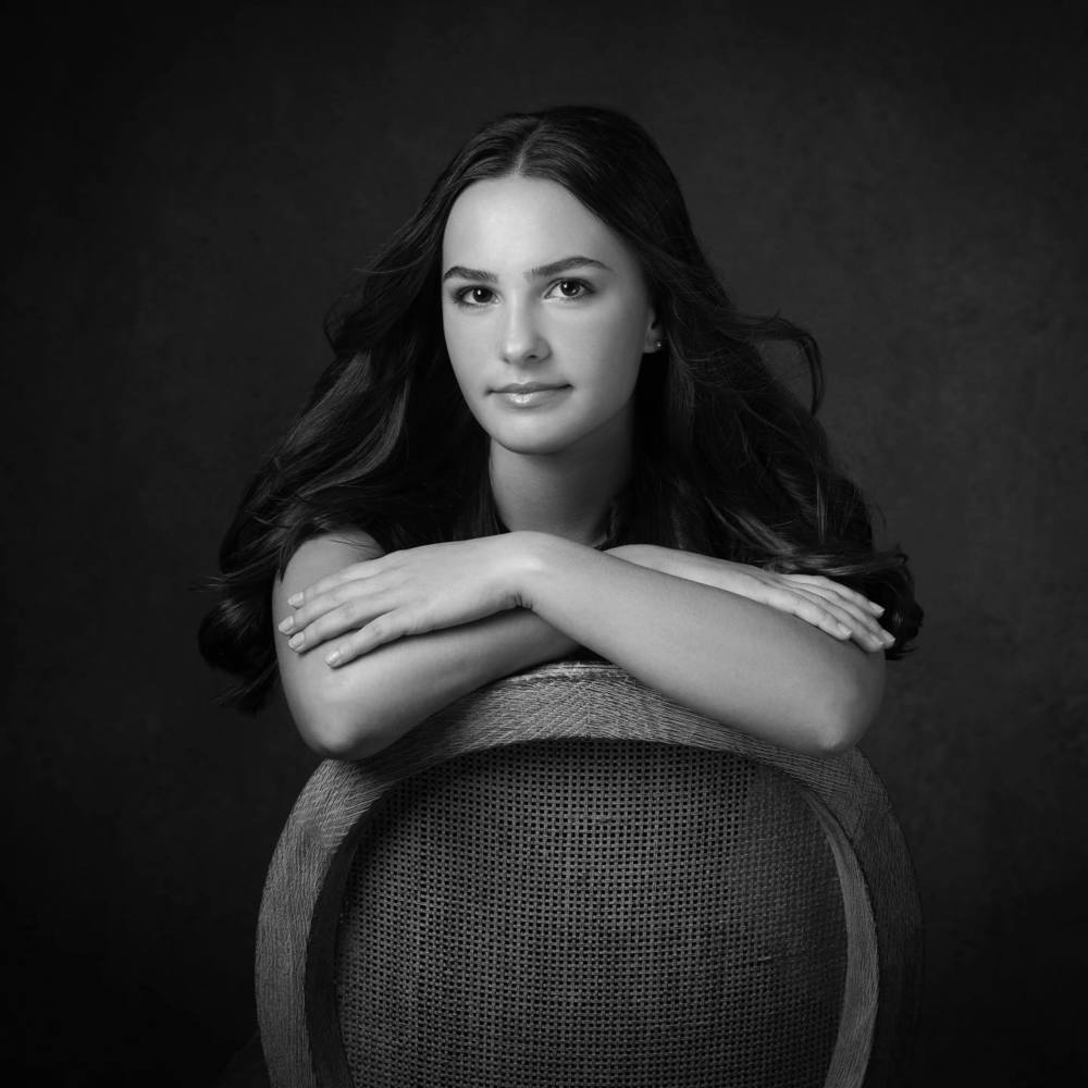 Bella Crowe